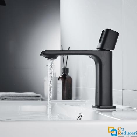 Baterie din alama pentru lavoar, Momali, maner din zinc, cartus ceramic, cu aerator, culoare negru, set de prindere inclus si doua racorduri flexibile