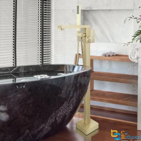 Baterie pentru cada Freestanding, Momali, cu para de dus, montaj pe pardoseala, cadru patrat, culoare auriu satinat, kit de montaj-racordare in pardoseala inclus